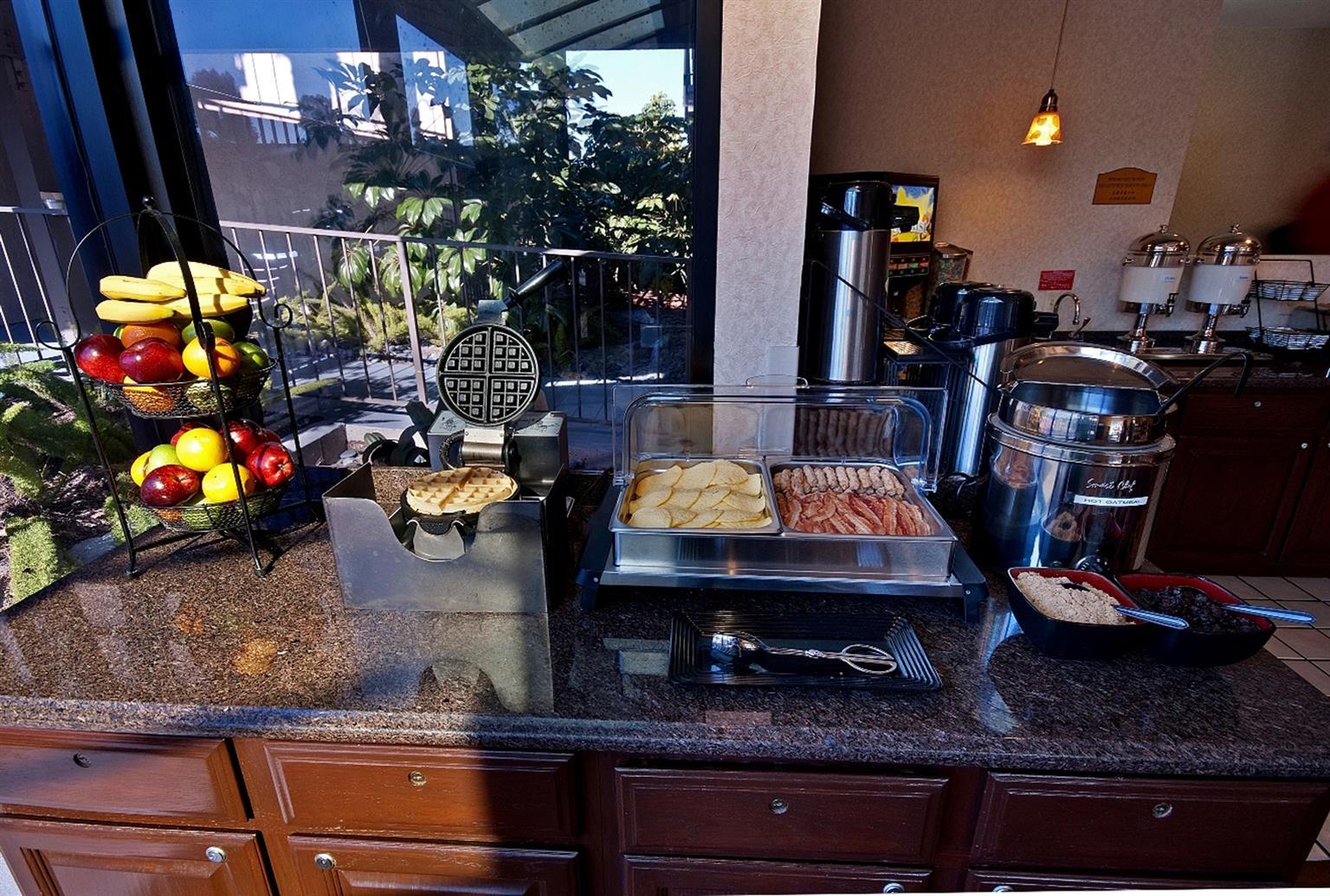 Best Western Plus Executive Inn Rowland Heights Étterem fotó